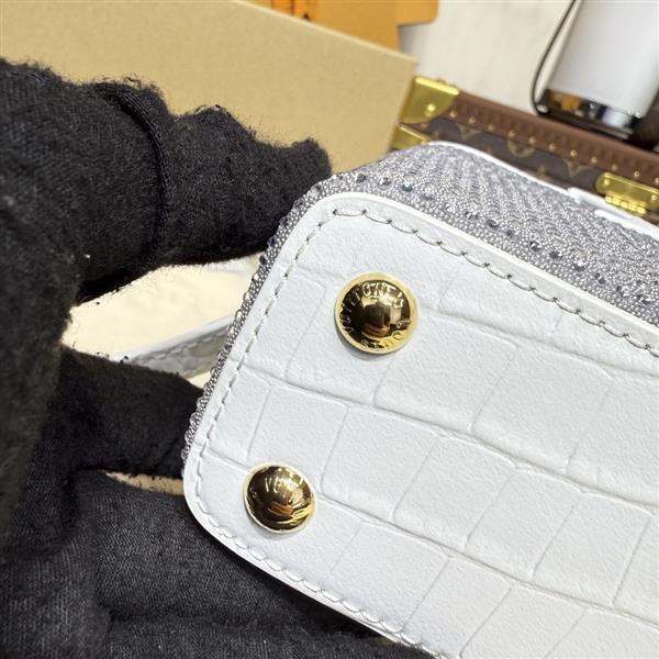 2026120164256847 830